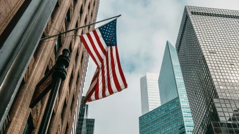 Экономика США потеряла 23 000 рабочих мест в июле, что ниже прогнозов аналитиков