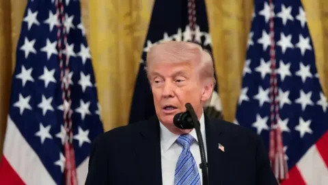 Trump Media сворачивает планы по запуску крипто-ETF после фиксации квартального убытка
