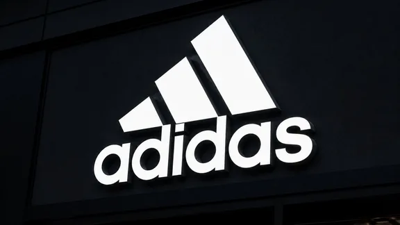 Банк Barclays повысил рейтинг акций компании Adidas
