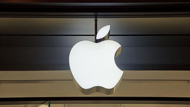 Эра ИИ-агентов: ведущие аналитики Уолл-стрит прогнозируют взлет акций Apple более чем на 20%