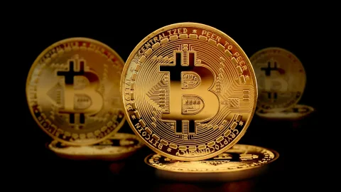 Аналитики CryptoQuant зафиксировали первые признаки разворота медвежьего тренда биткоина