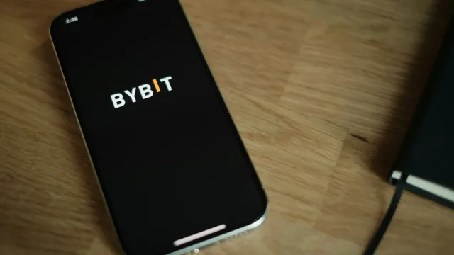 MiCA dictates the rules: Bybit disconnects Europeans from the global platform against a regulatory deadline