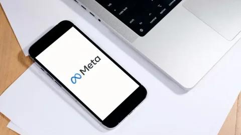 Meta изучает партнёрство с Polymarket и Kalshi для Arena