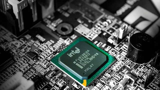 Издание PCGamer подвело итоги года отслеживания цен на графические процессоры