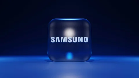 Samsung представила технологию Flex Titanium для уменьшения складки на экранах