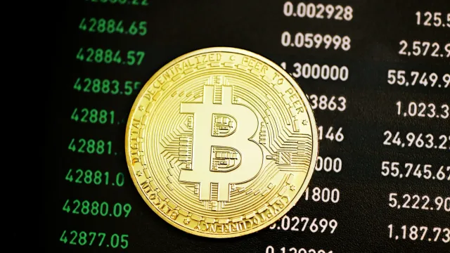 JPMorgan: закрытые блокчейны банков стали главной угрозой для биткоина