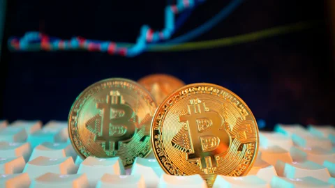 CryptoQuant спрогнозировал потенциальное дно биткоина на уровне реализованной цены в $53 600
