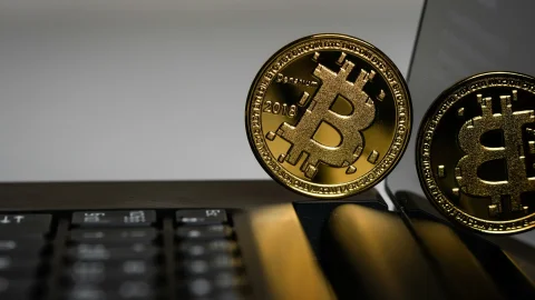 Strategy продала 1690 биткоинов на $108,6 млн для выкупа акций STRC