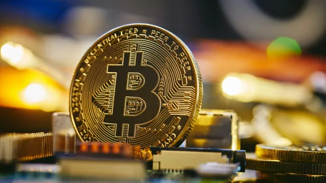 Аналитики Grayscale связали завершение нисходящего тренда биткоина с решениями ФРС США