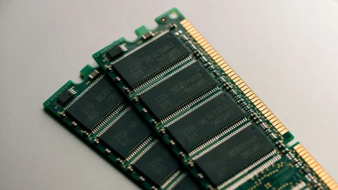 Частный инвестор приобрел 20 модулей оперативной памяти DDR5 на сумму $1,6 тыс.