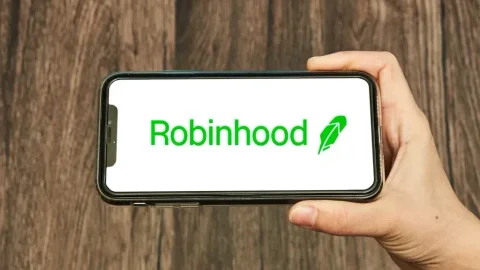 Robinhood запустила блокчейн Robinhood Chain для круглосуточной торговли токенизированными акциями