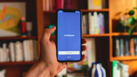 Coinbase откроет международный центр токенизации в Абу-Даби