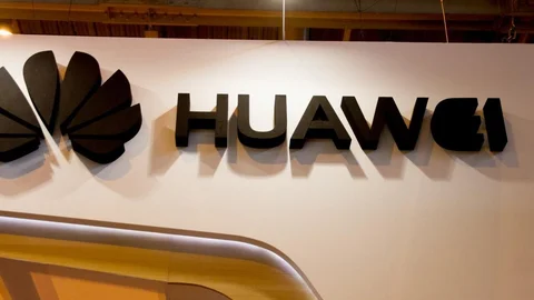 Новая технологическая веха: Huawei анонсировала прорыв в плотности транзисторов на Шанхайском симпозиуме