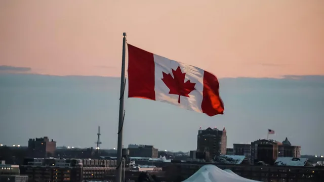 Bank of Canada keeps rate at 2.25% amid rising geopolitical risks