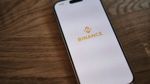 Binance запустила товарные опционы на золото и серебро с расчетами в USDT
