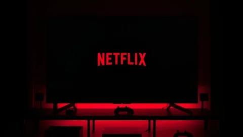 Netflix приобрела ИИ-стартап Бена Аффлека InterPositive за 587 миллионов долларов