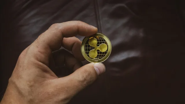 Whales are cashing out: XRP holders have transferred $650 million to exchanges due to the Middle East conflict.