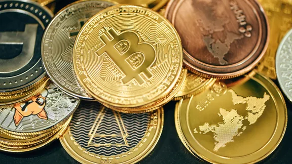 Криптовалютный рынок вырос на 17.6%, но существует риск коррекции