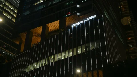 Банк Morgan Stanley запустит фонды на эфир и Solana с самой низкой комиссией в США